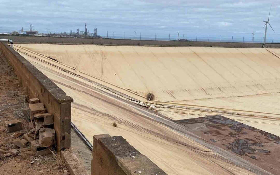 Geomembrane work begins in Portland